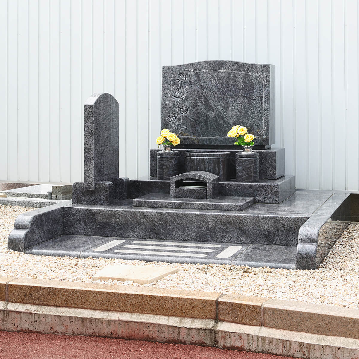 風と一緒に 洋型墓石 デザイン墓石 一休さんのはなおか 長野県の仏壇 墓石 墓地霊園の専門店